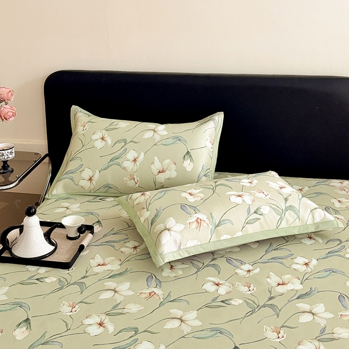 91家纺网 家纺一手货源 找家纺 绒艺席业 2025新款赫本风印花凉席席子系列床笠款 后花园