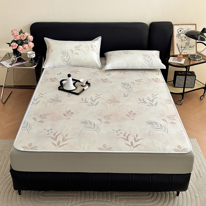 91家纺网 家纺一手货源 找家纺 绒艺席业 2025新款赫本风印花凉席席子系列床笠款 花影晚风