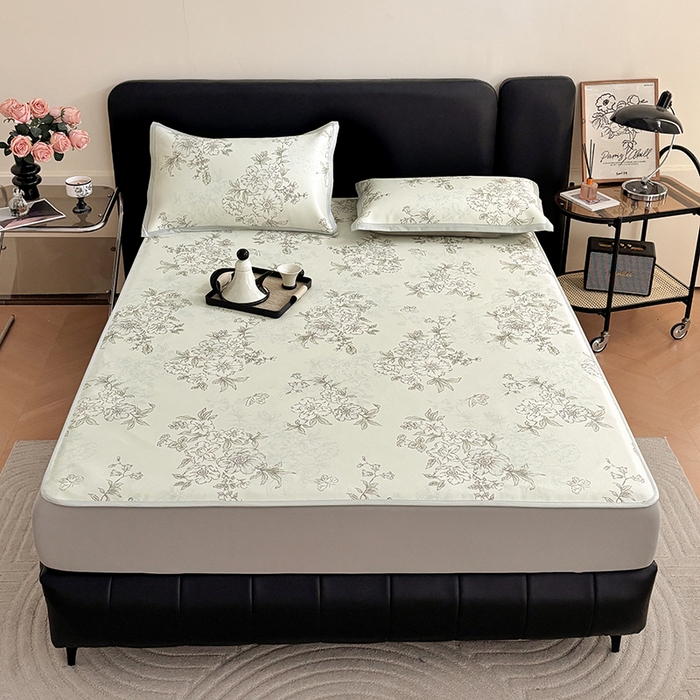 91家纺网 家纺一手货源 找家纺 绒艺席业 2025新款赫本风印花凉席席子系列床笠款 一杯清茶