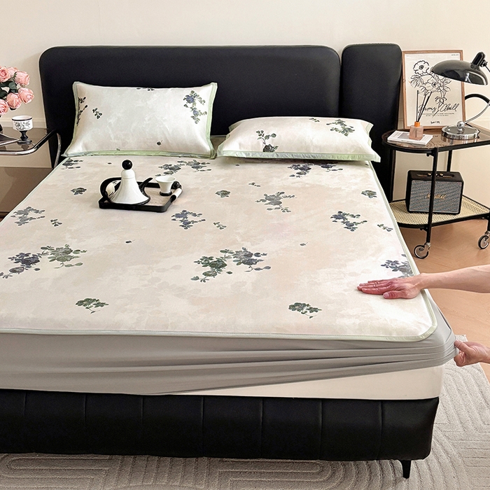 91家纺网 家纺一手货源 找家纺 绒艺席业 2025新款赫本风印花凉席席子系列床笠款 苑叶