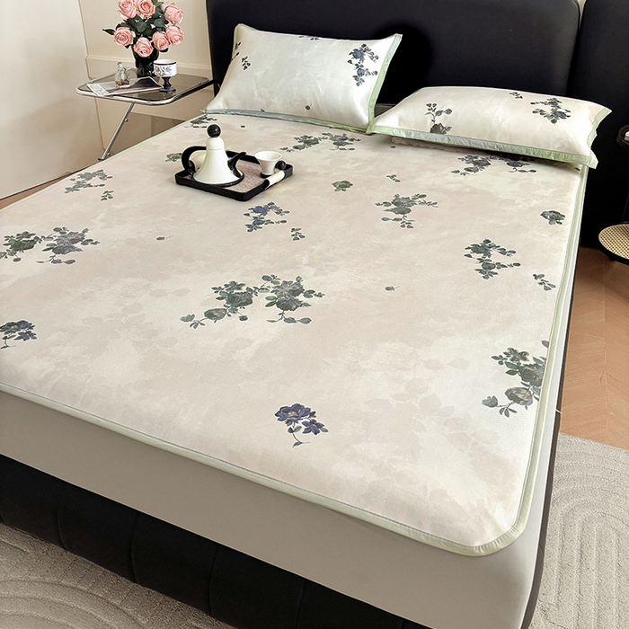 91家纺网 家纺一手货源 找家纺 绒艺席业 2025新款赫本风印花凉席席子系列床笠款 苑叶