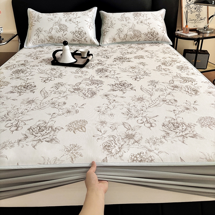 91家纺网 家纺一手货源 找家纺 绒艺席业 2025新款赫本风印花凉席席子系列床笠款 春风吹