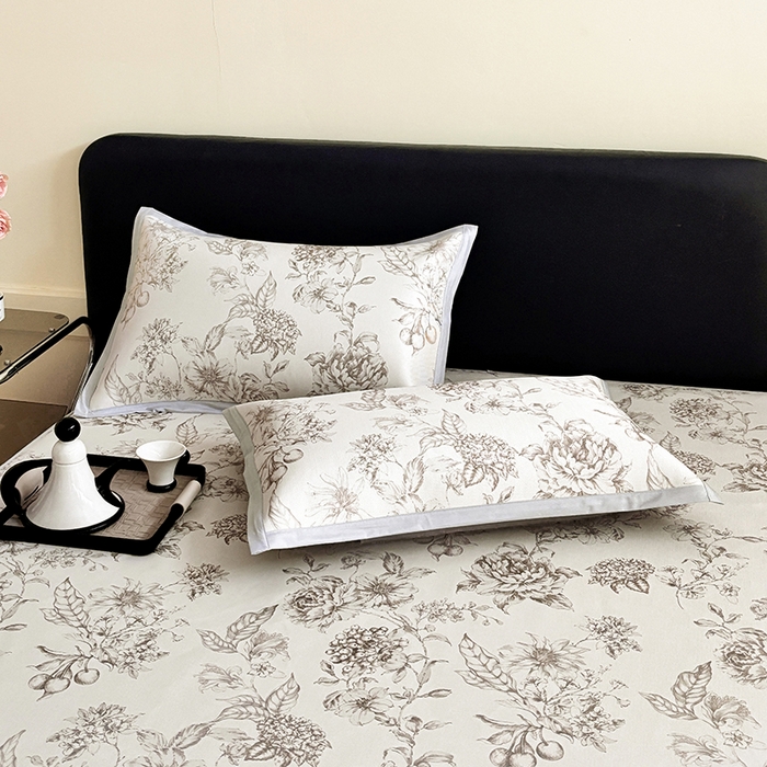 91家纺网 家纺一手货源 找家纺 绒艺席业 2025新款赫本风印花凉席席子系列床笠款 春风吹