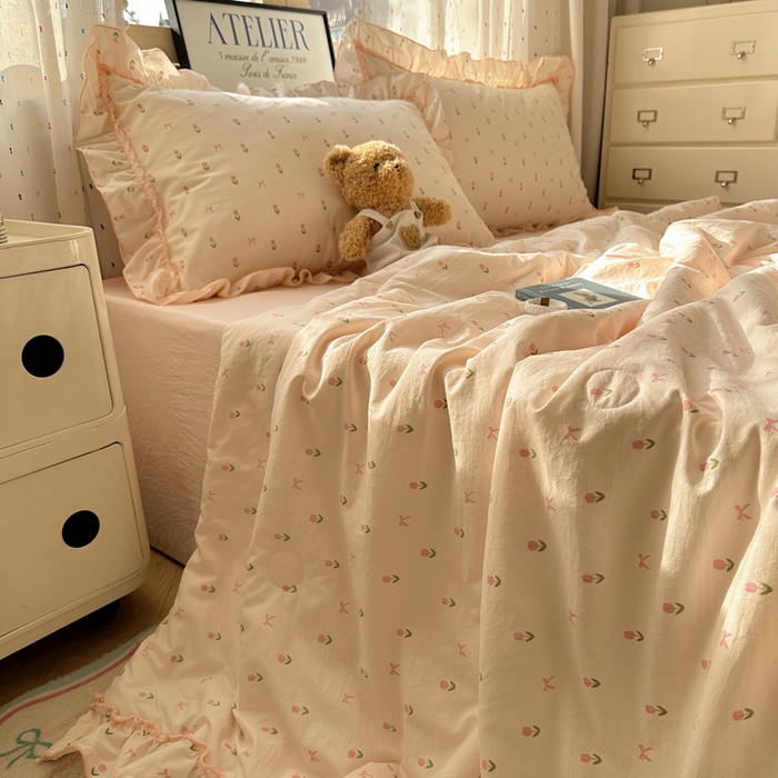 91家纺网 家纺一手货源 找家纺 轻奢坊 2025新款水洗棉密拷花边夏被夏凉被空调被四件套 小粉花