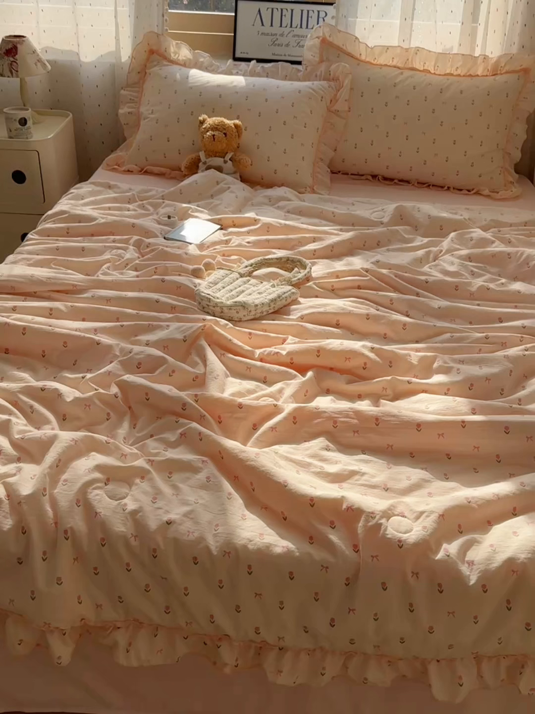 91家纺网 家纺一手货源 找家纺 轻奢坊 2025新款水洗棉密拷花边夏被夏凉被空调被四件套 小粉花