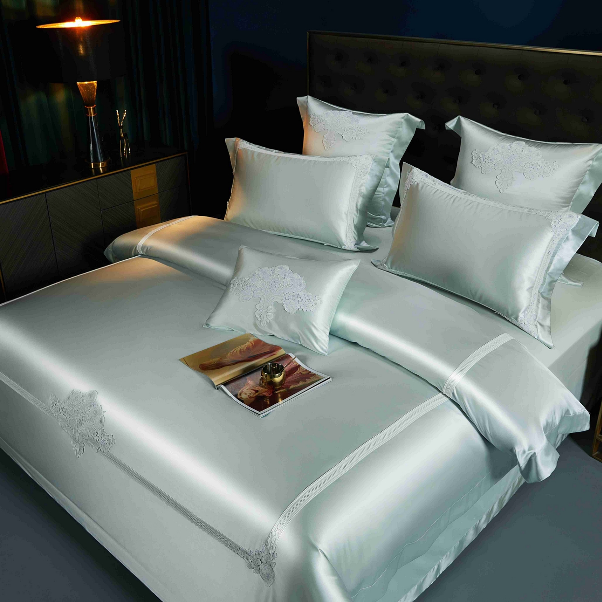 91家纺网 家纺一手货源 找家纺 缔缦 2025新款高端居家轻奢系列AB版真丝棉长绒棉芬尼细语 雅绿四件套