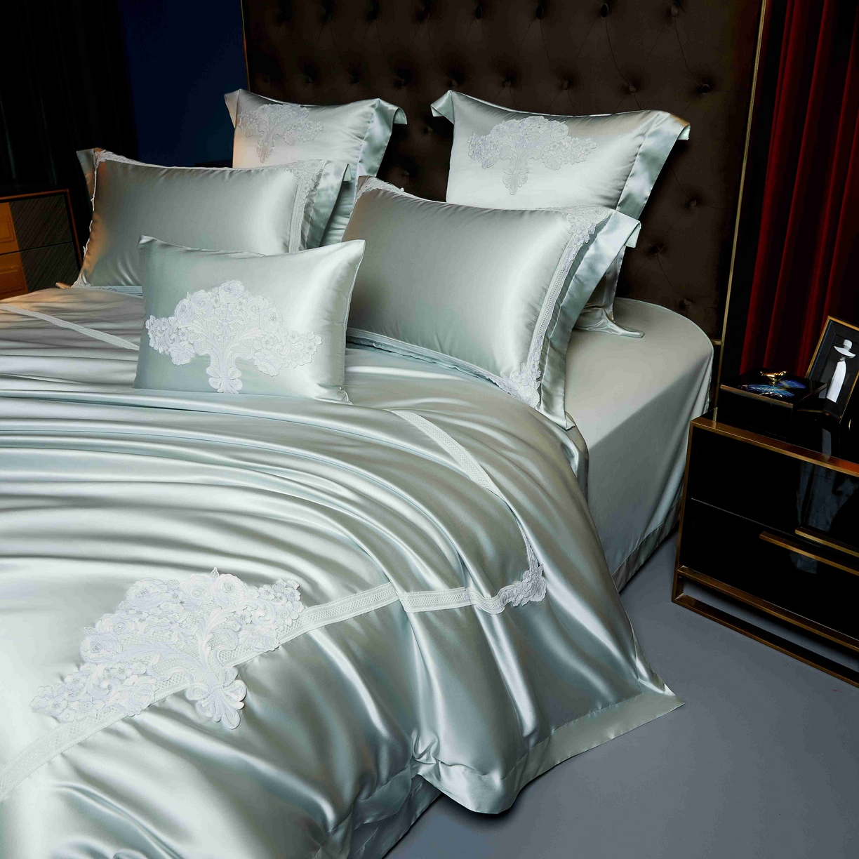 91家纺网 家纺一手货源 找家纺 缔缦 2025新款高端居家轻奢系列AB版真丝棉长绒棉芬尼细语 雅绿四件套