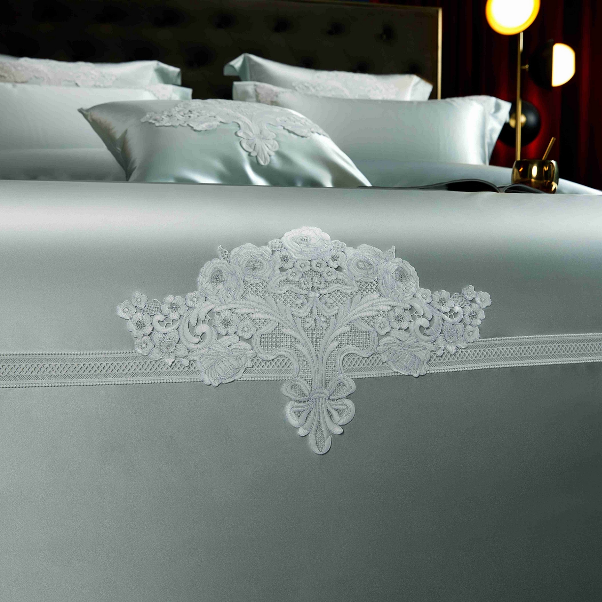 91家纺网 家纺一手货源 找家纺 缔缦 2025新款高端居家轻奢系列AB版真丝棉长绒棉芬尼细语 雅绿四件套