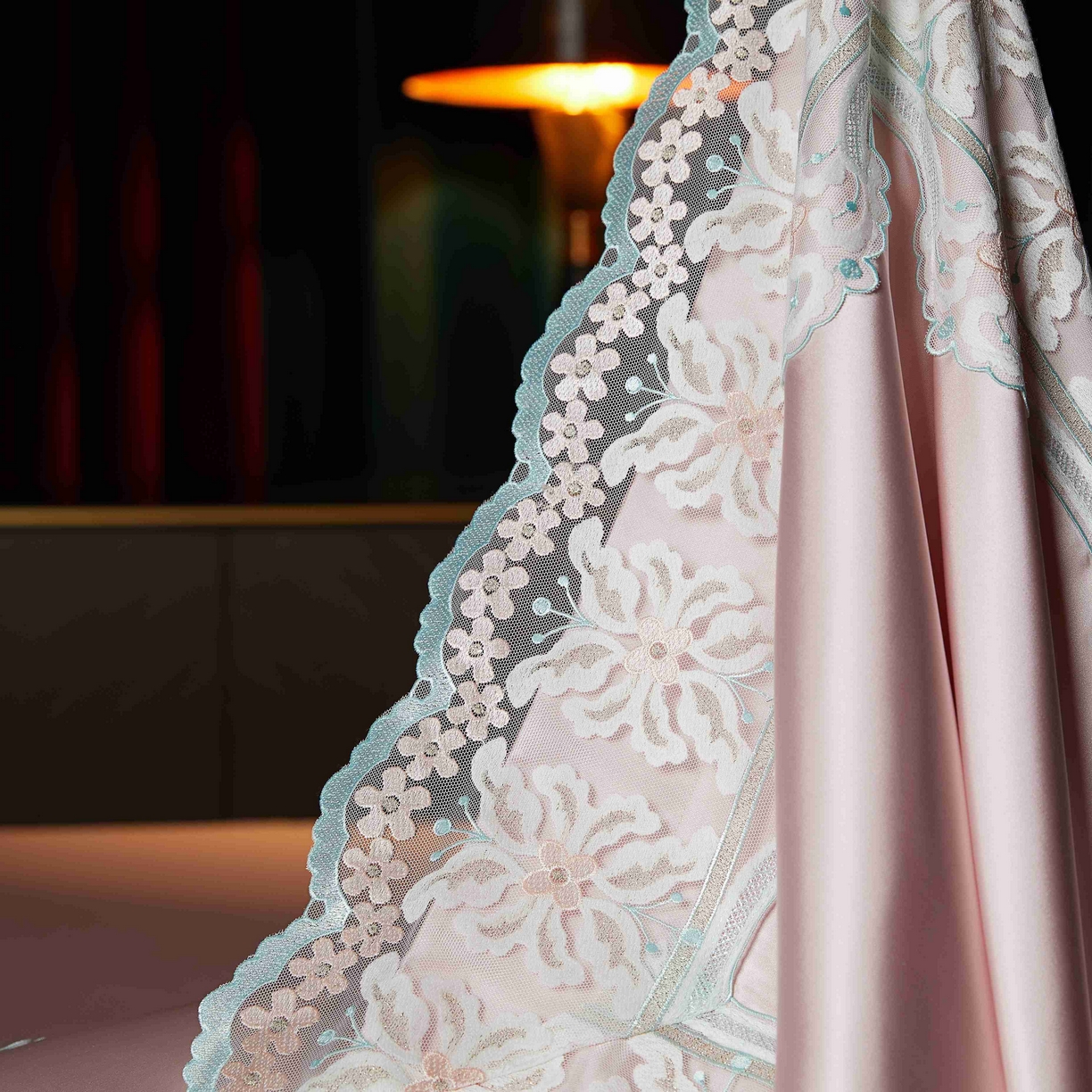 91家纺网 家纺一手货源 找家纺 缔缦 2025新款高端居家轻奢系列AB版真丝棉长绒棉梦幻兰馨 粉四件套