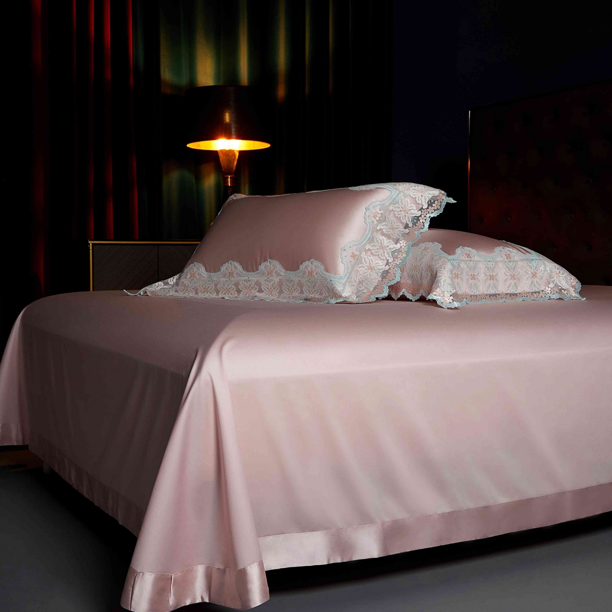 91家纺网 家纺一手货源 找家纺 缔缦 2025新款高端居家轻奢系列AB版真丝棉长绒棉梦幻兰馨 粉四件套