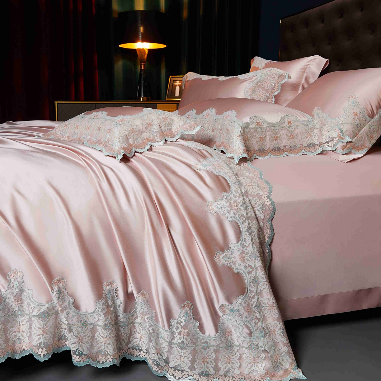 91家纺网 家纺一手货源 找家纺 缔缦 2025新款高端居家轻奢系列AB版真丝棉长绒棉梦幻兰馨 粉四件套