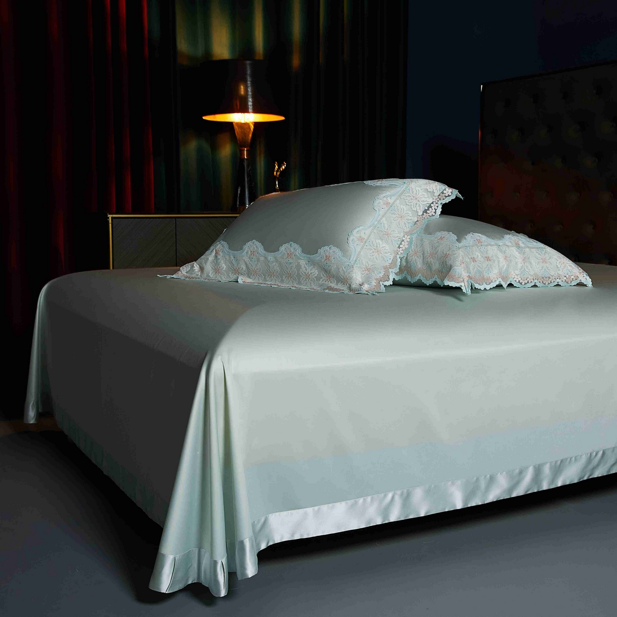 91家纺网 家纺一手货源 找家纺 缔缦 2025新款高端居家轻奢系列AB版真丝棉长绒棉梦幻兰馨 雅兰四件套