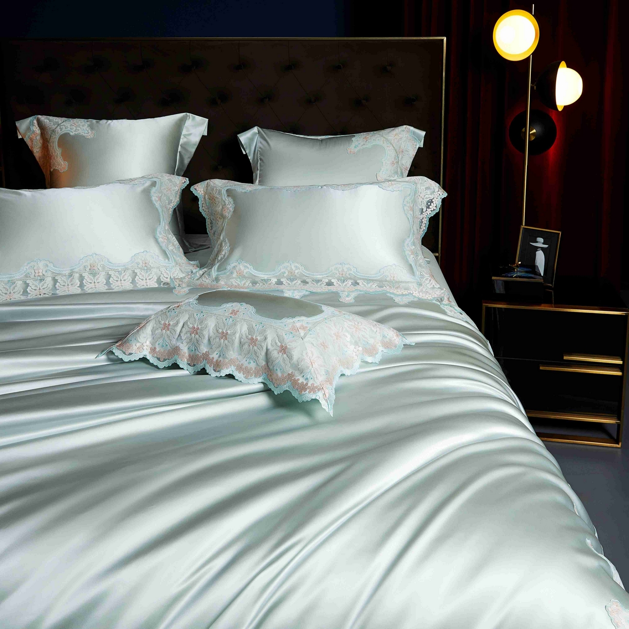 91家纺网 家纺一手货源 找家纺 缔缦 2025新款高端居家轻奢系列AB版真丝棉长绒棉梦幻兰馨 雅兰四件套