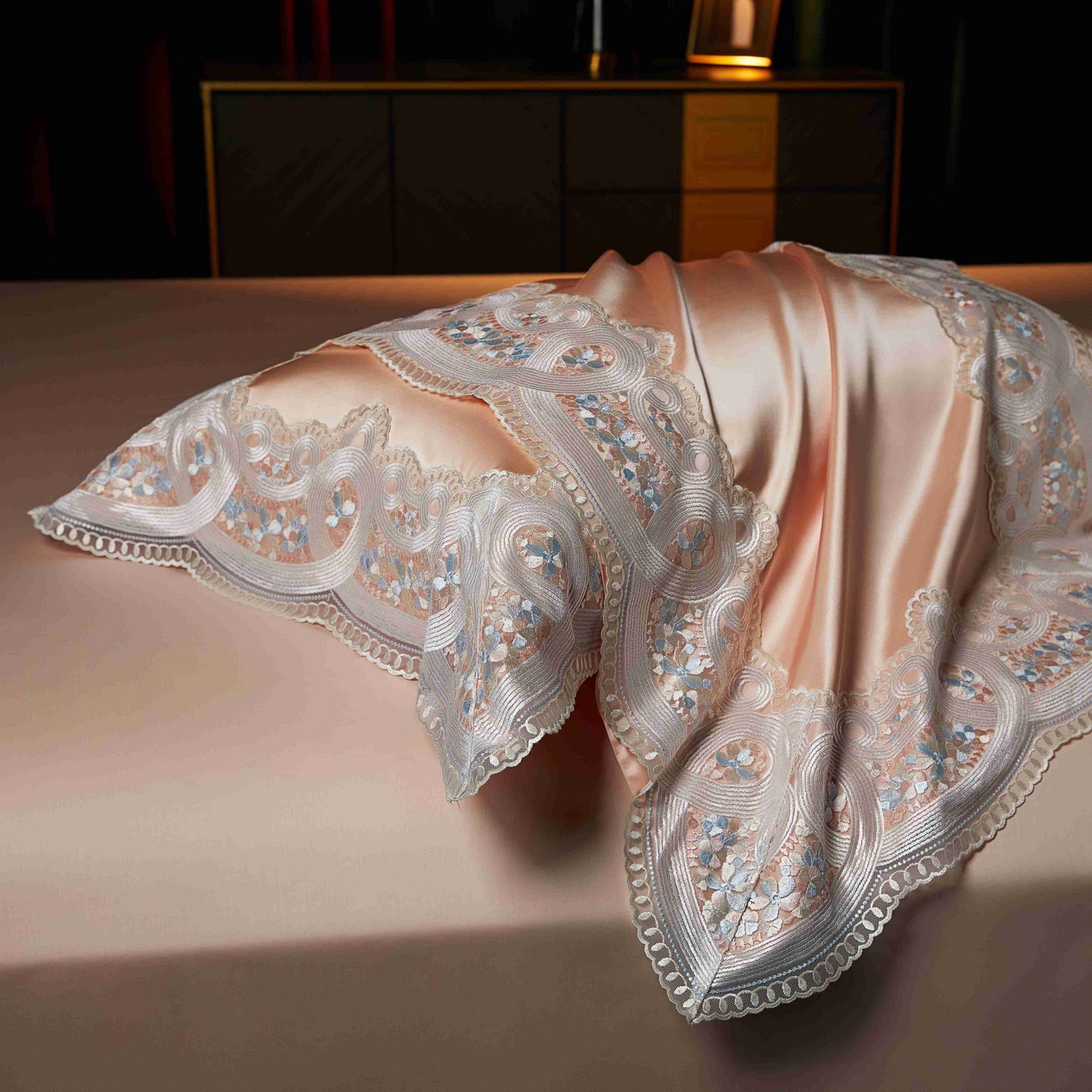 91家纺网 家纺一手货源 找家纺 缔缦 2025新款高端居家轻奢系列AB版真丝棉长绒棉柔情馨语 玉四件套