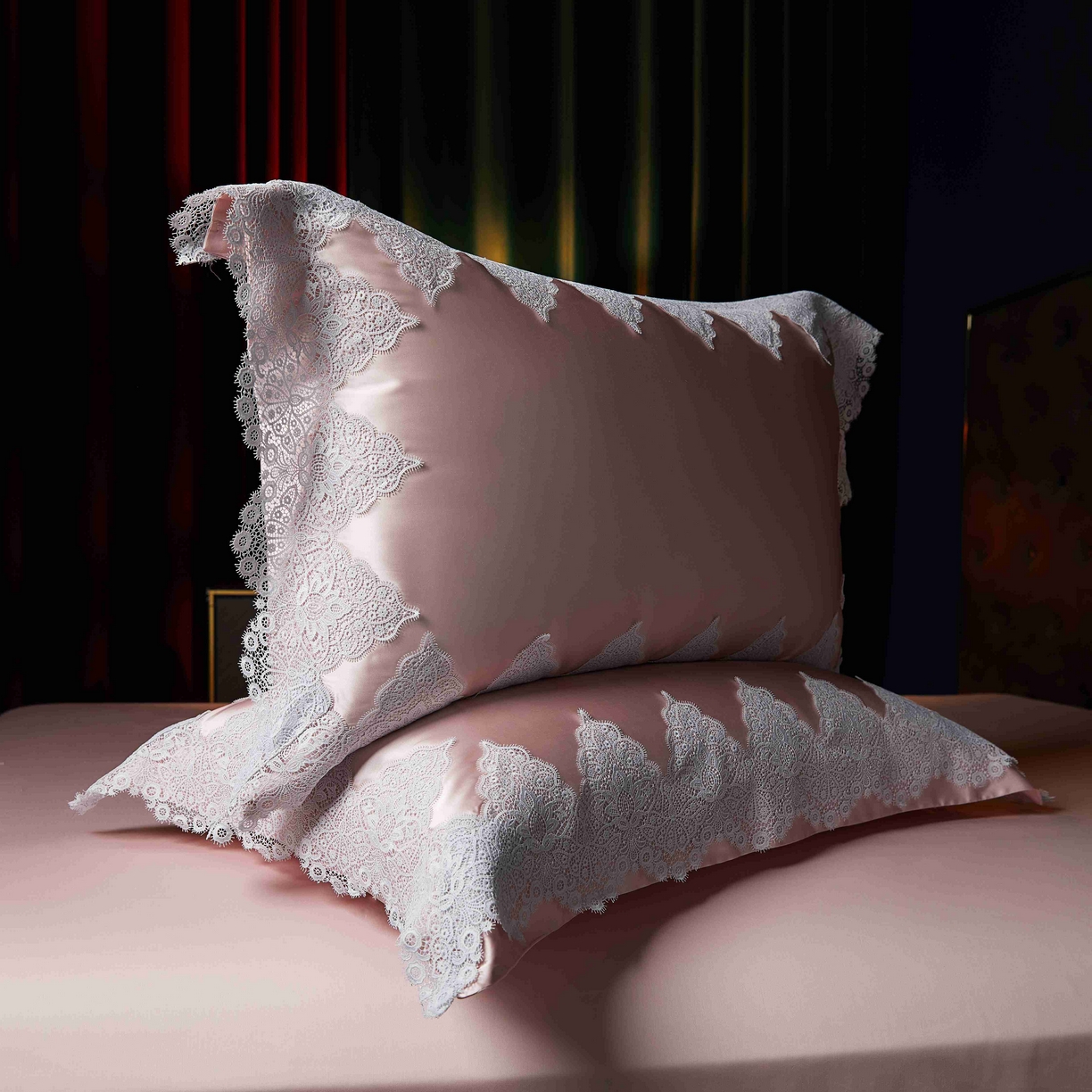 91家纺网 家纺一手货源 找家纺 缔缦 2025新款高端居家轻奢系列AB版真丝棉长绒棉维蜜之恋 粉四件套