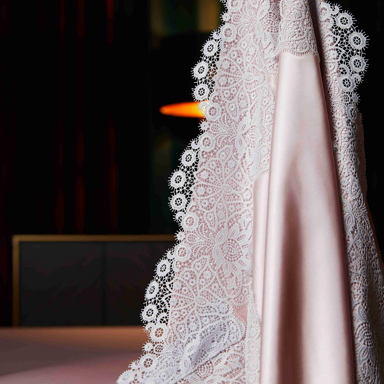 91家纺网 家纺一手货源 找家纺 缔缦 2025新款高端居家轻奢系列AB版真丝棉长绒棉维蜜之恋 粉四件套