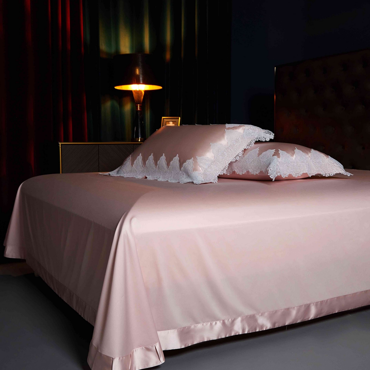 91家纺网 家纺一手货源 找家纺 缔缦 2025新款高端居家轻奢系列AB版真丝棉长绒棉维蜜之恋 粉四件套