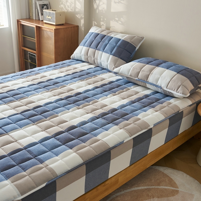 91家纺网 家纺一手货源 找家纺 锦丝钰床垫 2025春夏新款全棉色织水洗棉床笠 蓝大格