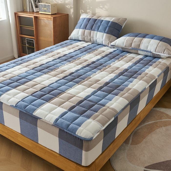 91家纺网 家纺一手货源 找家纺 锦丝钰床垫 2025春夏新款全棉色织水洗棉床笠 蓝大格