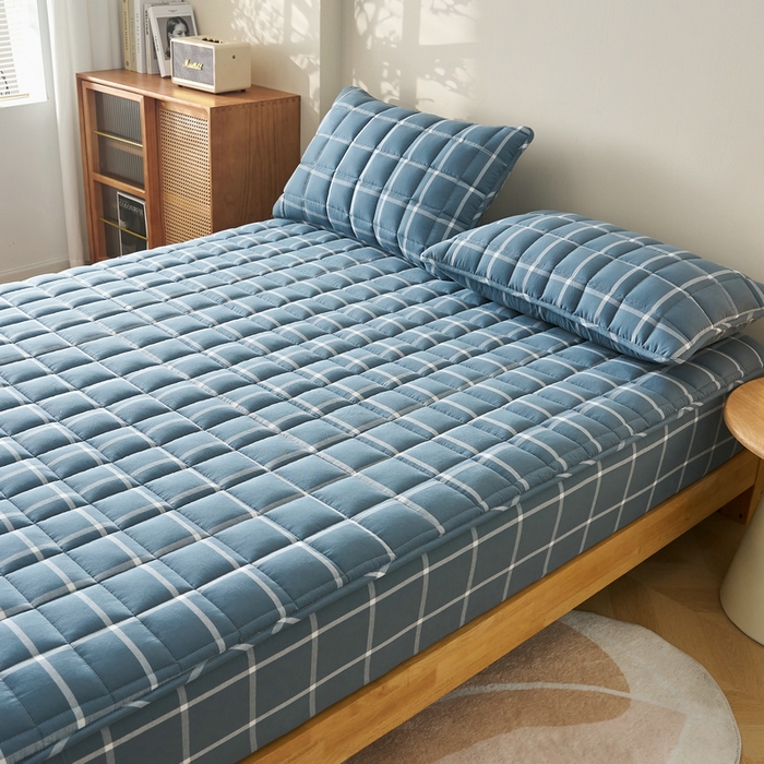 91家纺网 家纺一手货源 找家纺 锦丝钰床垫 2025春夏新款全棉色织水洗棉床笠 海蓝大格