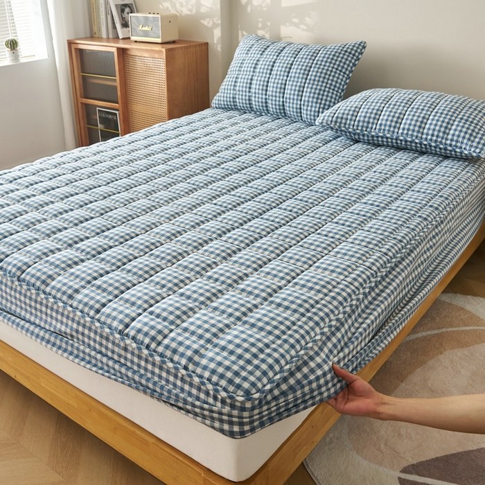 91家纺网 家纺一手货源 找家纺 锦丝钰床垫 2025春夏新款全棉色织水洗棉床笠 蓝小格