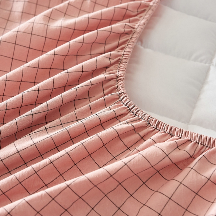 91家纺网 家纺一手货源 找家纺 锦丝钰床垫 2025春夏新款全棉色织水洗棉床笠 小粉格