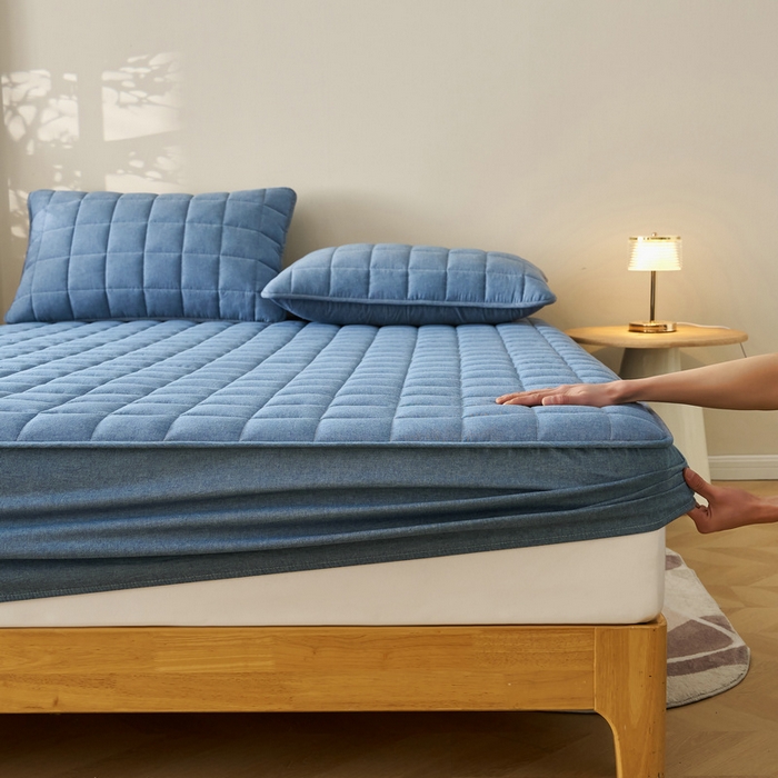 91家纺网 家纺一手货源 找家纺 锦丝钰床垫 2025春夏新款全棉色织水洗棉床笠 牛仔蓝