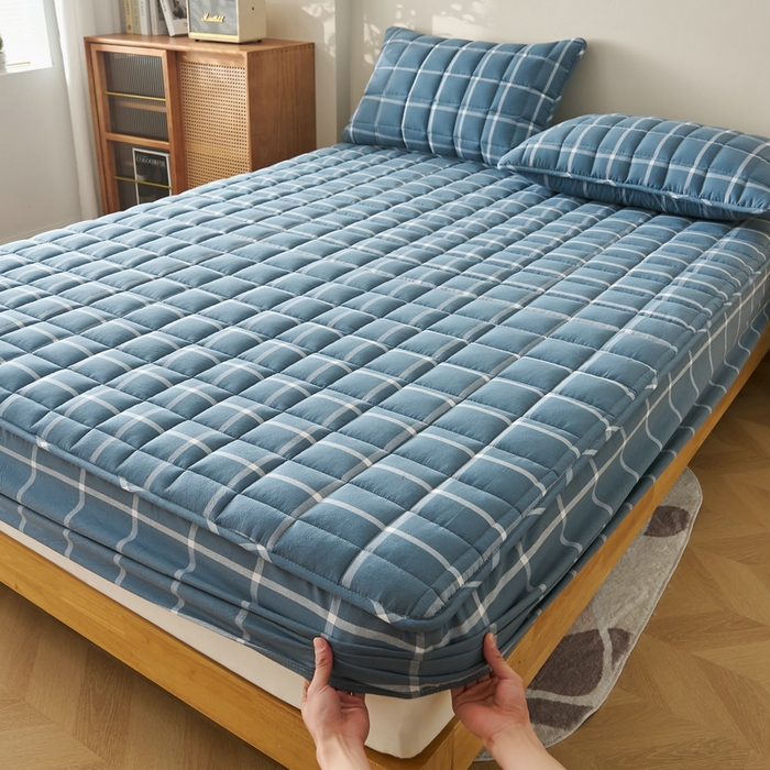 91家纺网 家纺一手货源 找家纺 锦丝钰床垫 2025春夏新款全棉色织水洗棉床笠 海蓝大格