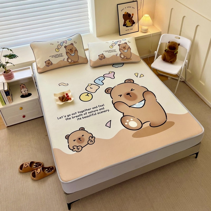 91家纺网 家纺一手货源 找家纺 蘭菲家纺 2025新款凉感丝卡皮巴拉凉席 熊巴拉