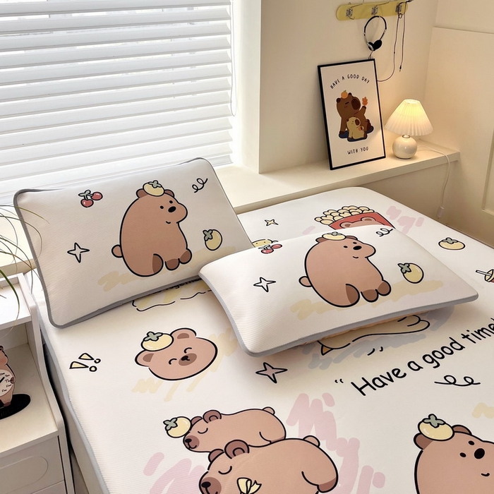 91家纺网 家纺一手货源 找家纺 蘭菲家纺 2025新款凉感丝卡皮巴拉凉席 豚世界