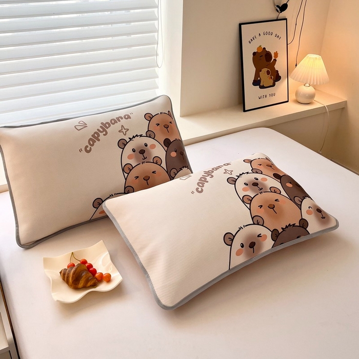 91家纺网 家纺一手货源 找家纺 蘭菲家纺 2025新款凉感丝卡皮巴拉凉席 豚一家