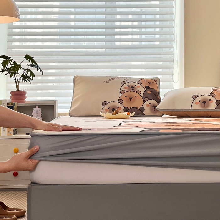 91家纺网 家纺一手货源 找家纺 蘭菲家纺 2025新款凉感丝卡皮巴拉凉席 豚一家