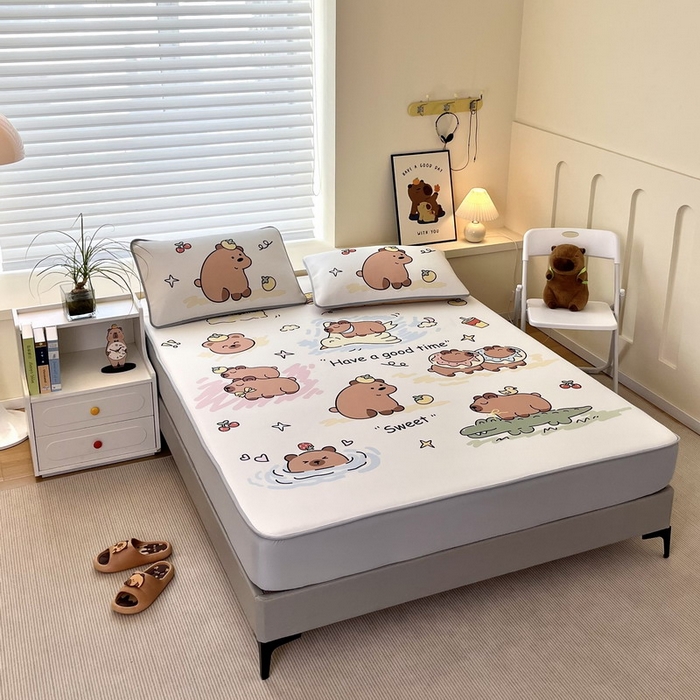 91家纺网 家纺一手货源 找家纺 蘭菲家纺 2025新款凉感丝卡皮巴拉凉席 豚世界