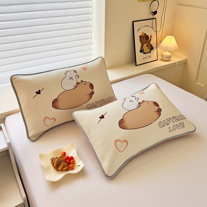 91家纺网 家纺一手货源 找家纺 蘭菲家纺 2025新款凉感丝卡皮巴拉凉席 陪伴拉