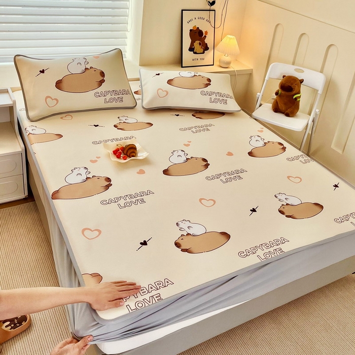 91家纺网 家纺一手货源 找家纺 蘭菲家纺 2025新款凉感丝卡皮巴拉凉席 陪伴拉