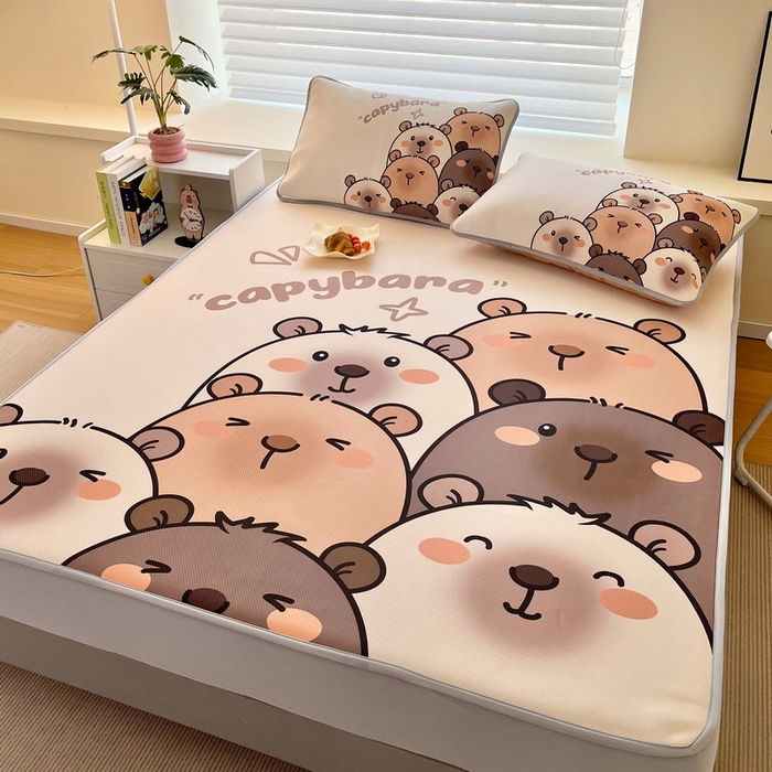 91家纺网 家纺一手货源 找家纺 蘭菲家纺 2025新款凉感丝卡皮巴拉凉席 豚一家