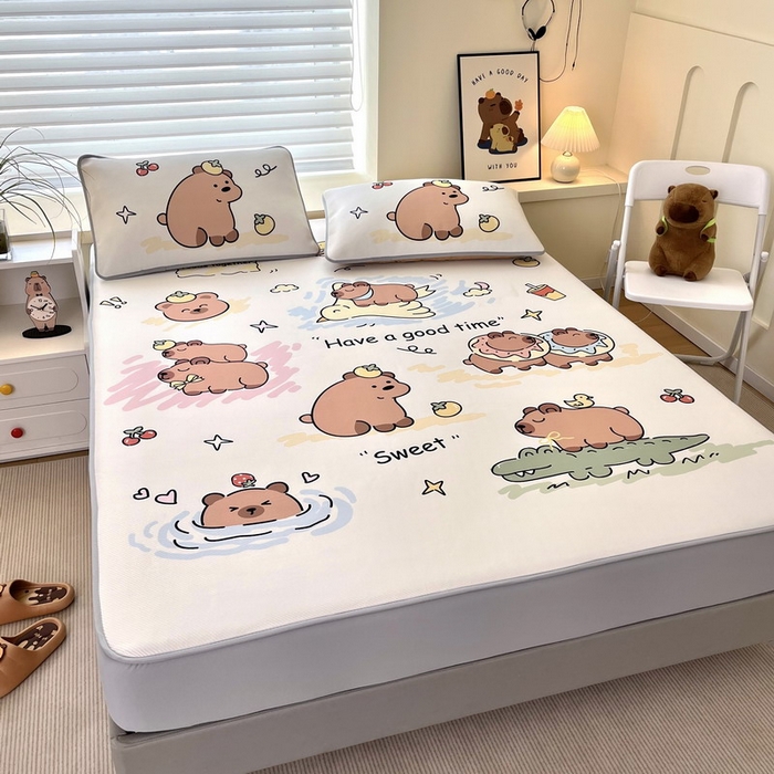 91家纺网 家纺一手货源 找家纺 蘭菲家纺 2025新款凉感丝卡皮巴拉凉席 豚世界