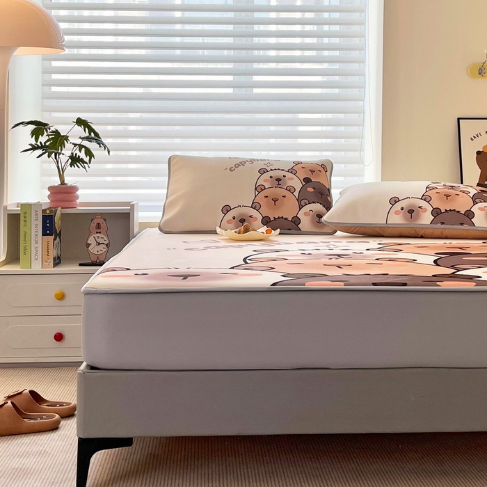 91家纺网 家纺一手货源 找家纺 蘭菲家纺 2025新款凉感丝卡皮巴拉凉席 豚一家