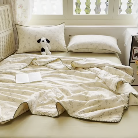 91家纺网 家纺一手货源 找家纺 星巴k家纺 2025新款春夏云感双层纱A类母婴级三角针夏被贝壳边夏凉被贝壳绣【可提供买家秀】 贝壳绣-森田小兔