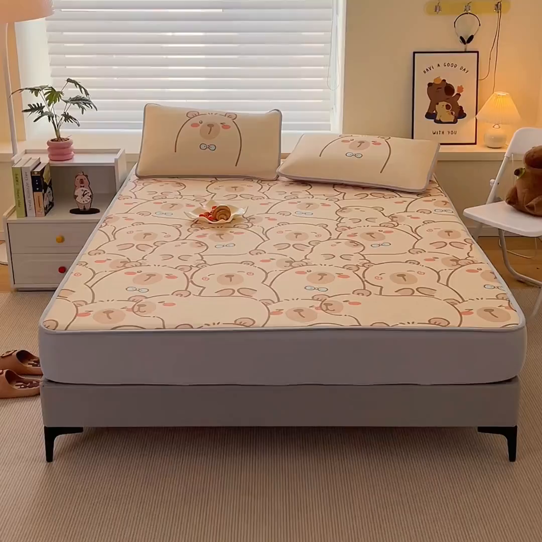 91家纺网 家纺一手货源 找家纺 蘭菲家纺 2025新款凉感丝卡皮巴拉凉席 小卡