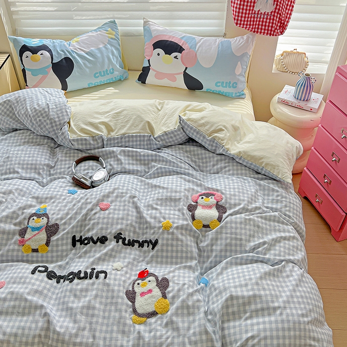 91家纺网 家纺一手货源 找家纺 海岛哥哥 2025新款大版毛巾绣四件套 可爱企鹅