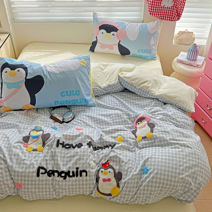 91家纺网 家纺一手货源 找家纺 海岛哥哥 2025新款大版毛巾绣四件套 可爱企鹅