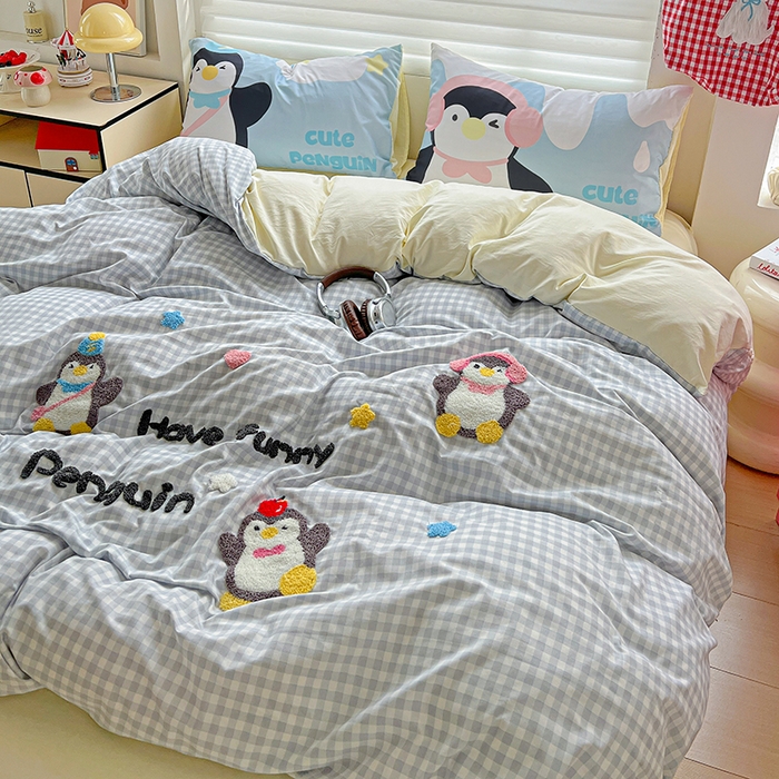 91家纺网 家纺一手货源 找家纺 海岛哥哥 2025新款大版毛巾绣四件套 可爱企鹅