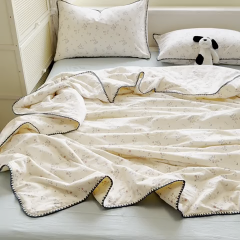 91家纺网 家纺一手货源 找家纺 星巴k家纺 2025新款春夏云感双层纱A类母婴级三角针夏被贝壳边夏凉被贝壳绣【可提供买家秀】 贝壳绣-小玫瑰