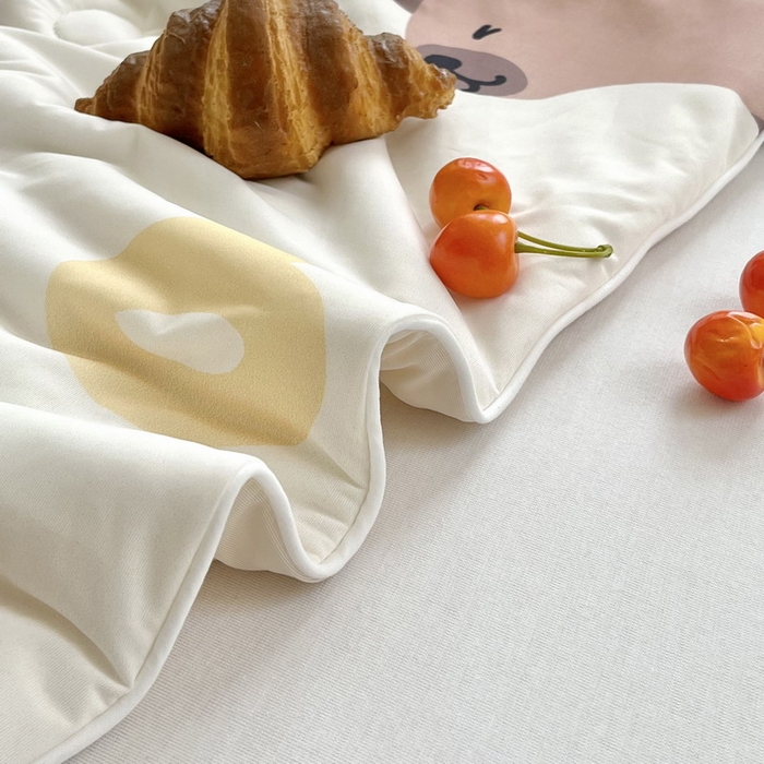 91家纺网 家纺一手货源 找家纺 蘭菲家纺 2025新款凉感丝卡皮巴拉夏被 皮小萌