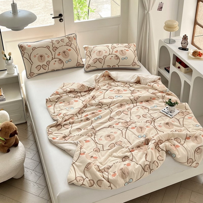 91家纺网 家纺一手货源 找家纺 蘭菲家纺 2025新款凉感丝卡皮巴拉夏被 小卡