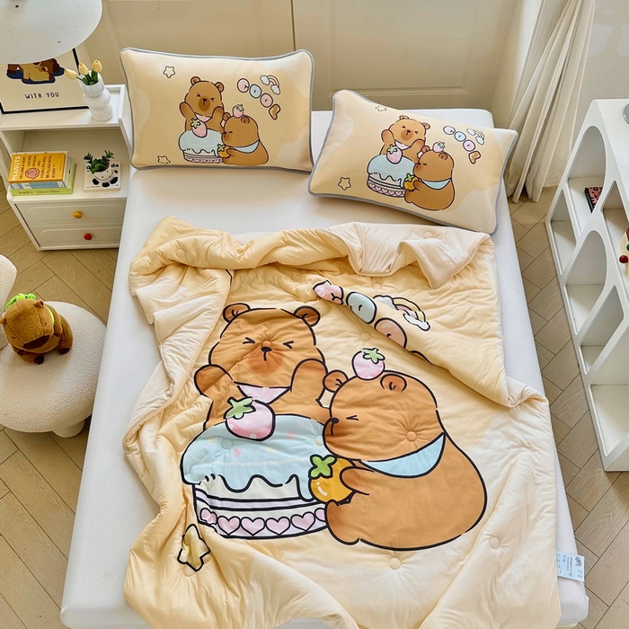 91家纺网 家纺一手货源 找家纺 蘭菲家纺 2025新款凉感丝卡皮巴拉夏被 爱皮卡