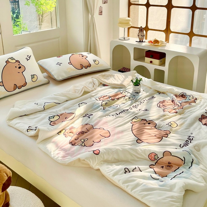 91家纺网 家纺一手货源 找家纺 蘭菲家纺 2025新款凉感丝卡皮巴拉夏被 豚世界