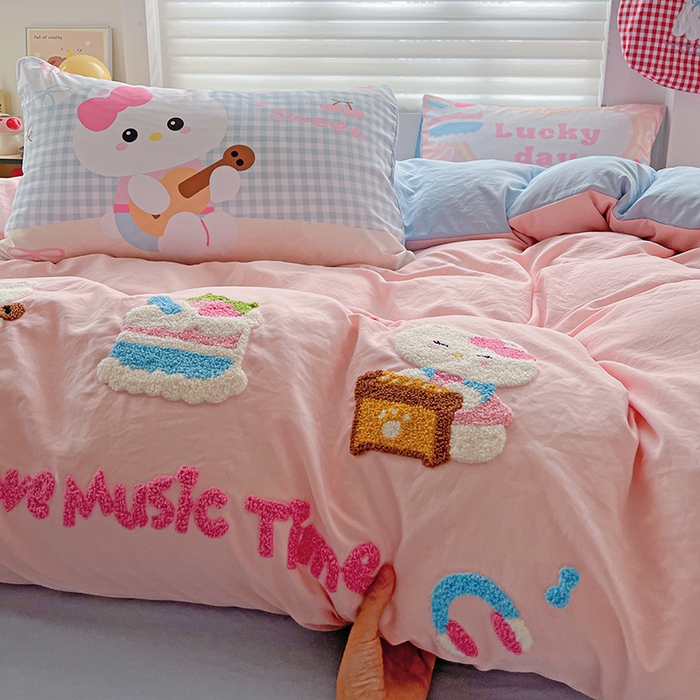 91家纺网 家纺一手货源 找家纺 海岛哥哥 2025新款大版毛巾绣四件套 猫咪音乐会