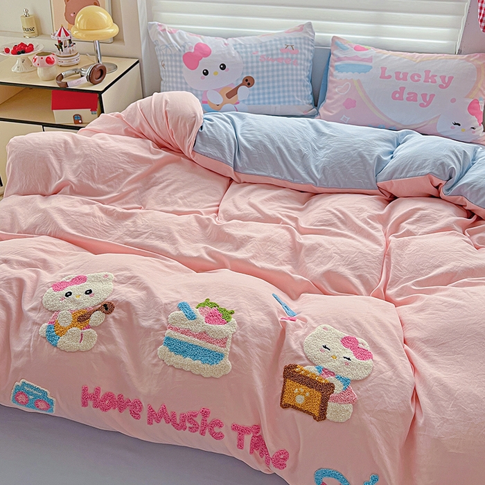 91家纺网 家纺一手货源 找家纺 海岛哥哥 2025新款大版毛巾绣四件套 猫咪音乐会